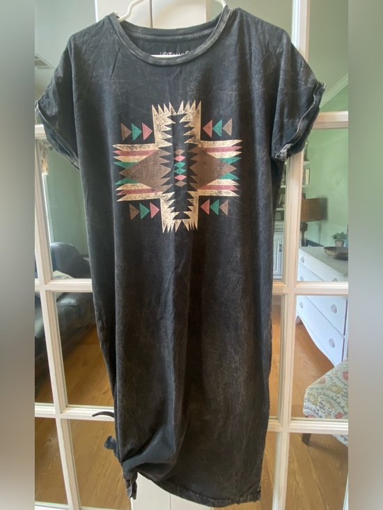 Hrt & Luv Dresses & Skirts - HRT & LUV Aztec Black Mineral Wash T-Shirt Dress Size Medium